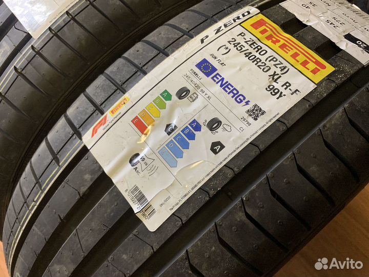 Pirelli P Zero PZ4 L.S. 245/40 R20 и 275/35 R20