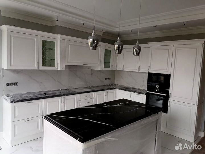 Стеновая панель из кварцевого агломерата