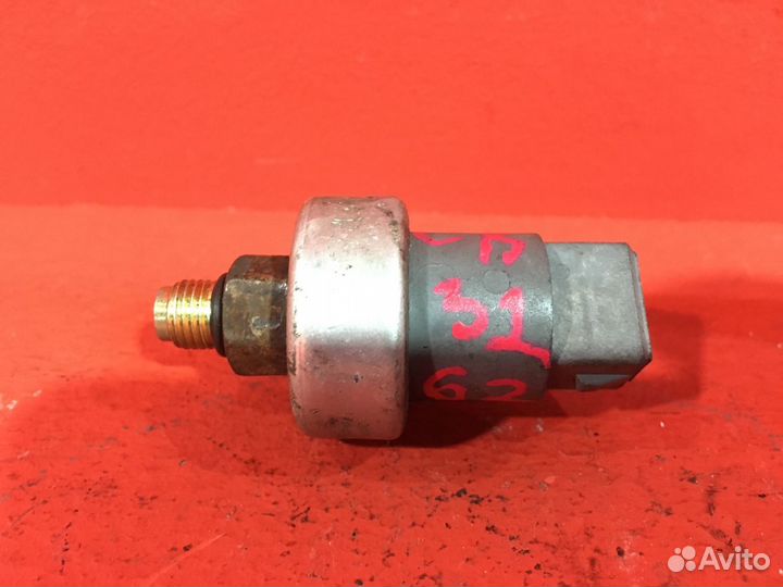 Датчик давления масла гидроусилителя Ford Fiesta 5