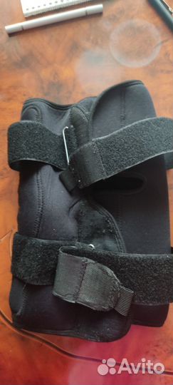 Наколенники