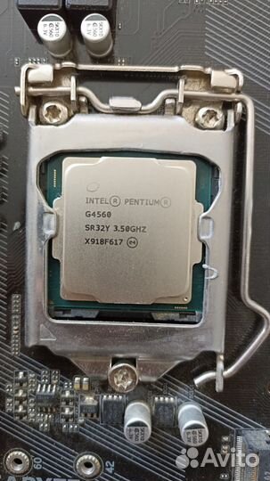 Материнская плата с процессором G4560