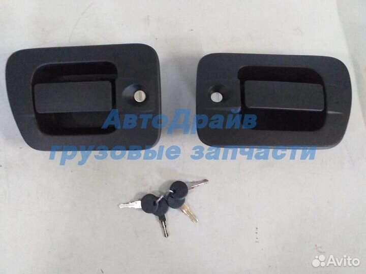 Ручки дверные Iveco Stralis комплект 2шт