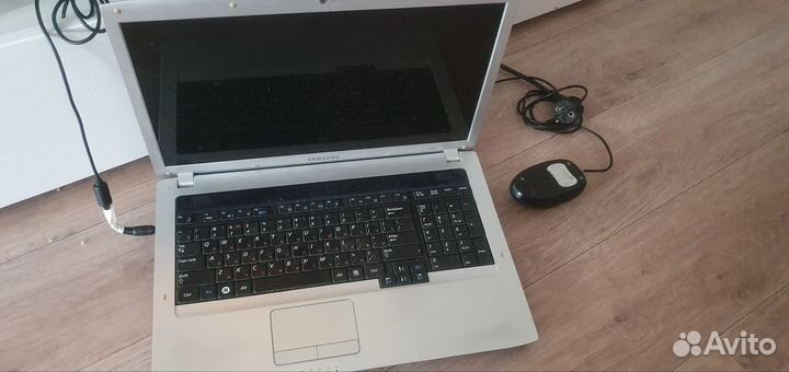 Ноутбук samsung r730