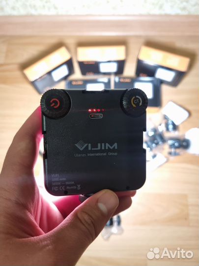 Ulanzi VL81 накамерный видеосвет + кронштейн