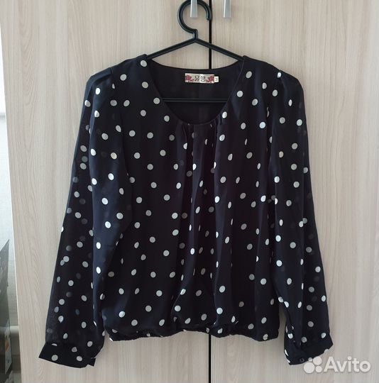 Красивая блузка в горошек