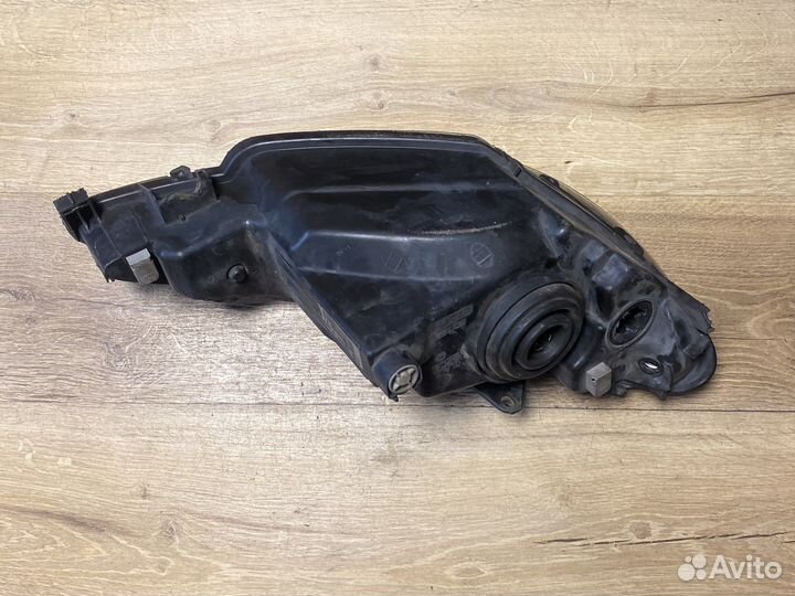 Peugeot 206 передняя левая фара