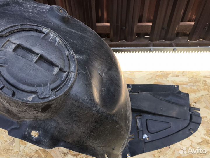 Локер передний правый Skoda Rapid 2020+