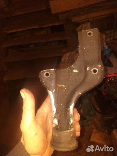 Корнштейн опоры двигателя на ауди 80 б3