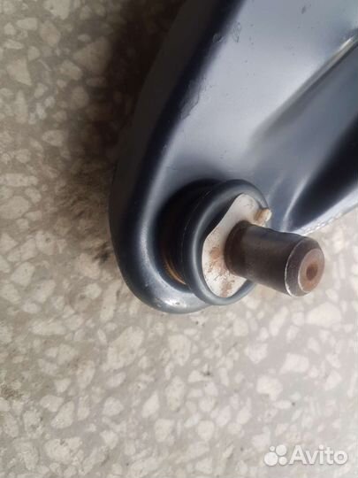 Рычаги нижние Ларгус