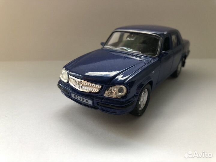 Модель автомобиля autotime газ-31105 Волга 1:43