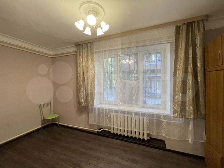 2-к. квартира, 40 м², 1/2 эт.