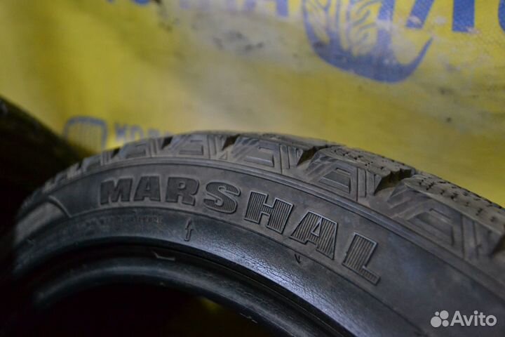 Marshal I'Zen Ice King KW21 215/45 R17