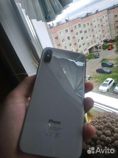 iPhone X, 64 ГБ