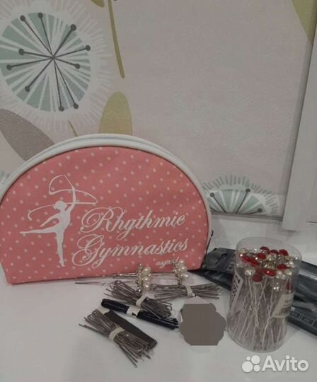 Шпильки, невидимки для волос