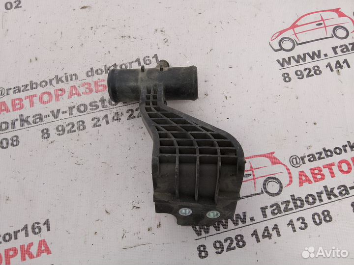 Тройник системы охлаждения Toyota Corolla E15