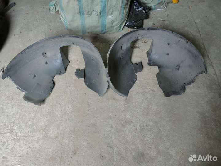 Подкрылок передний peugeot 3008