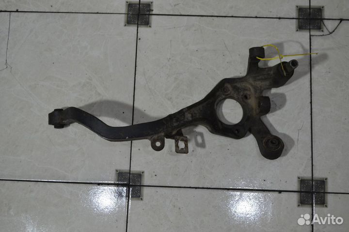 Поворотный кулак задний правый Hyundai Sonata 5 (Т