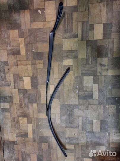 Поводок дворников левый Renault Scenic 2