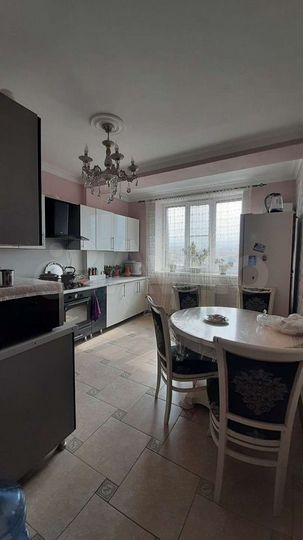 2-к. квартира, 76 м², 5/5 эт.