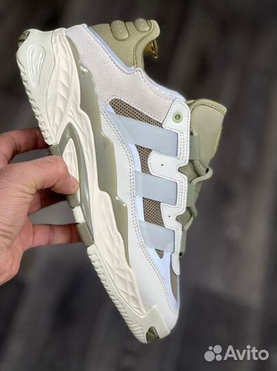 Кроссовки Adidas Niteball