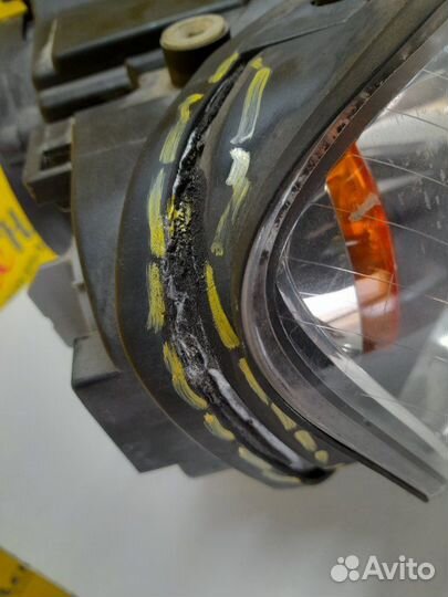 Фара передняя правая Audi A4 B7 2004-2009