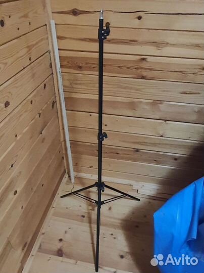 Универсальный штатив тринога