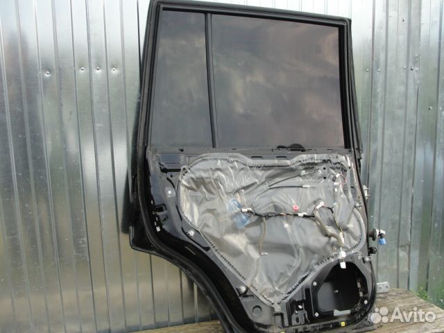 Задняя левая дверь Lexus lx470 2004г