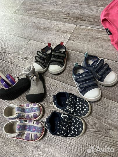 Детские вещи и обувь