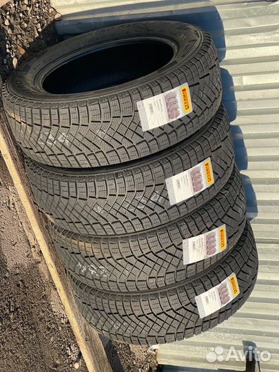 Pirelli Ice Zero FR 225/60 R17 102H