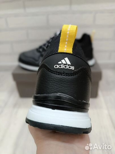 Демисезонные мужские кроссовки Adidas 41-46