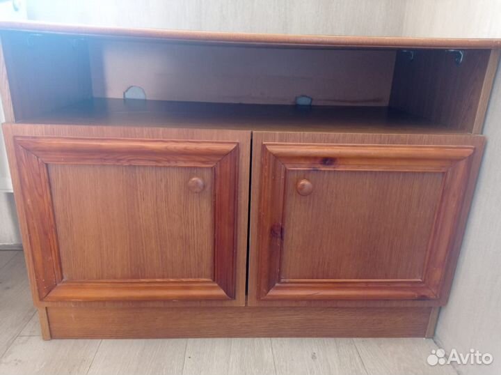 Тумба под телевизор