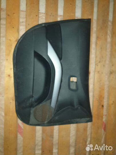 Обшивка дверей, подлокотник