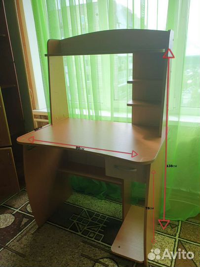 Компьютерный стол