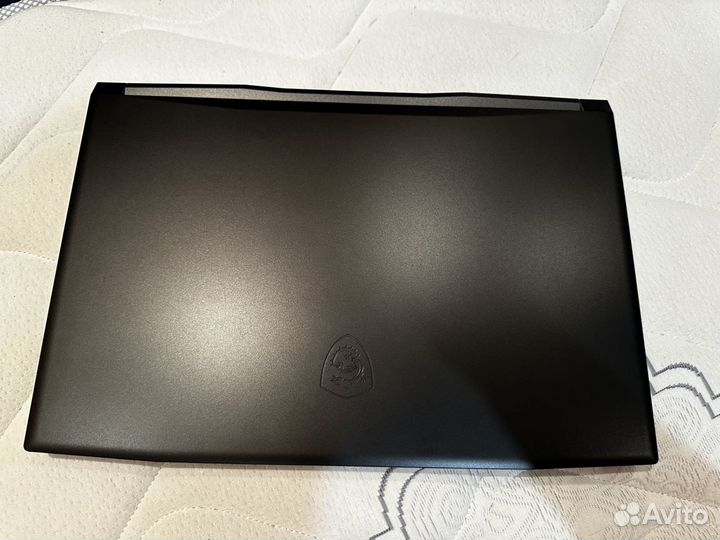 17.3 Игровой ноутбук MSI Katana GF76 11UC-679XRU