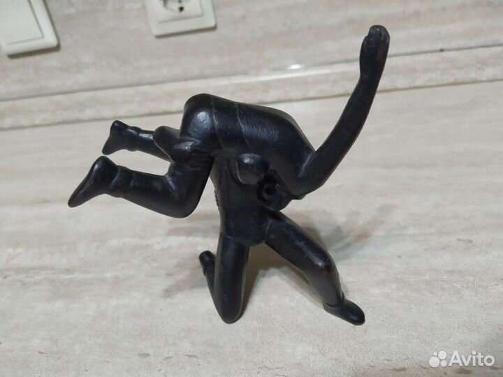 Чугунное литье Борцы