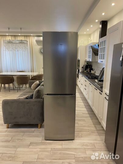 Холодильник Bosch KGN 39NL13R