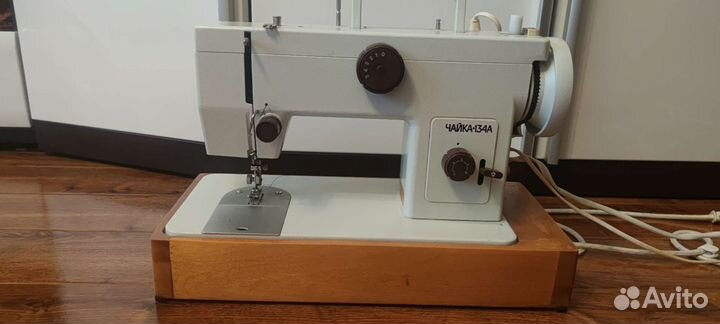 Швейная машинка Чайка-134А