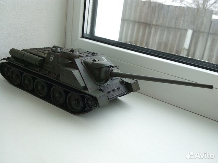 Модель танк сау су100 масштаб 1-35
