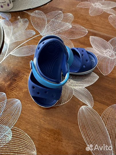 Crocs