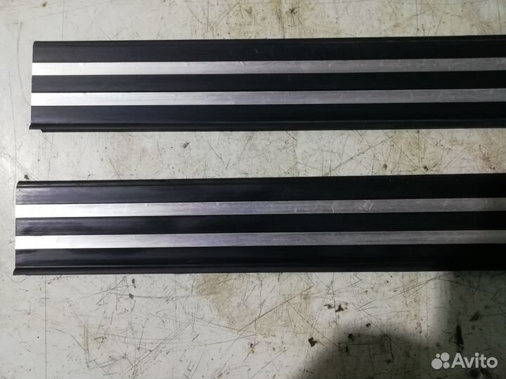 Накладки порогов внутренние BMW 5 E34