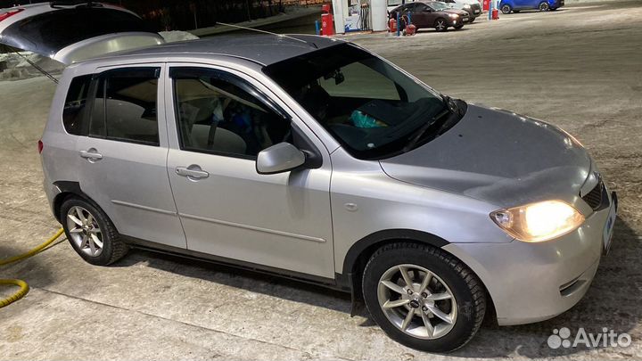 Mazda Demio 1.5 AT, 2003, 270 000 км