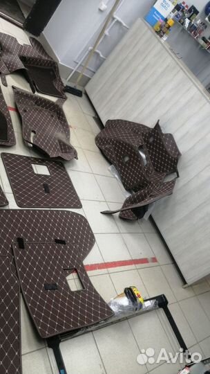 Комплект пола и ковриков для Мазда сх 9. 2020года