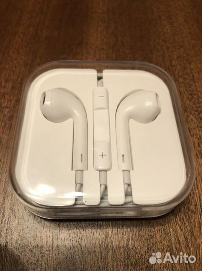 Наушники для iPhone проводные