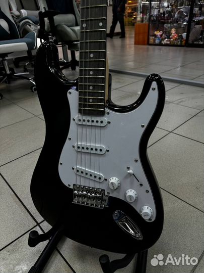 Электрогитара с комбиком новое
