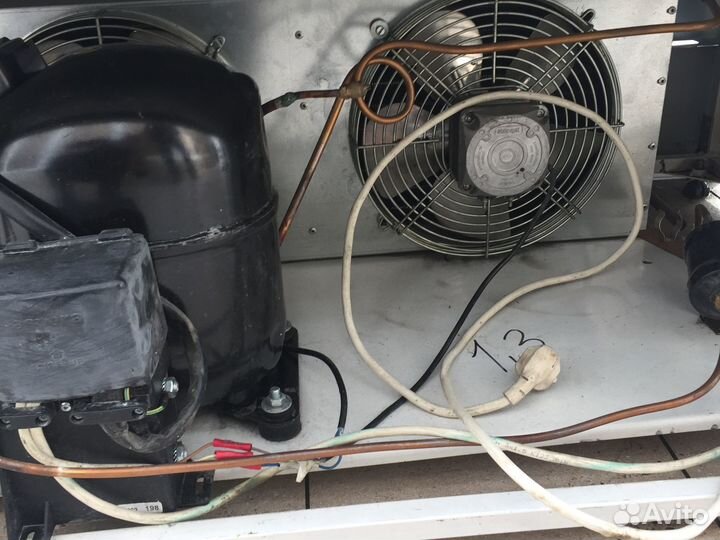 Холодильник витрина