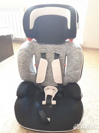 Детское автокресло от 9 кг