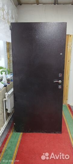 Дверь входная железная уличная бу