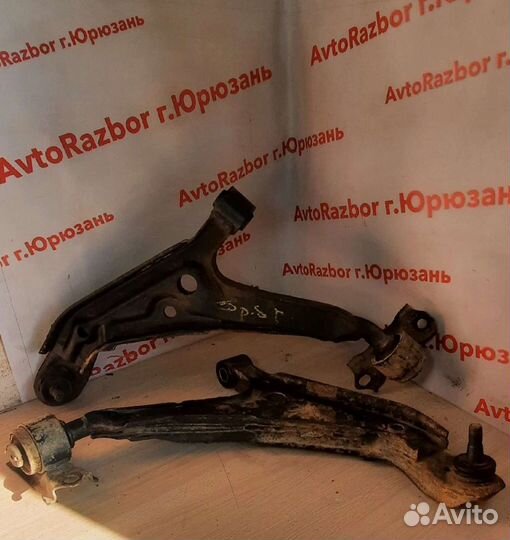 Передние рычаги Nissan Bluebird u14