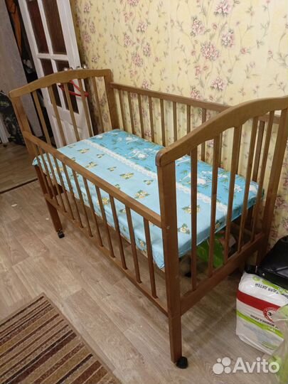 Детская кроватка