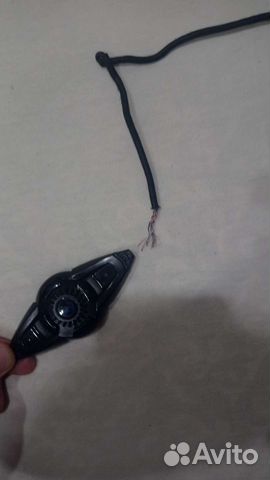 Сломанные наушники panteon